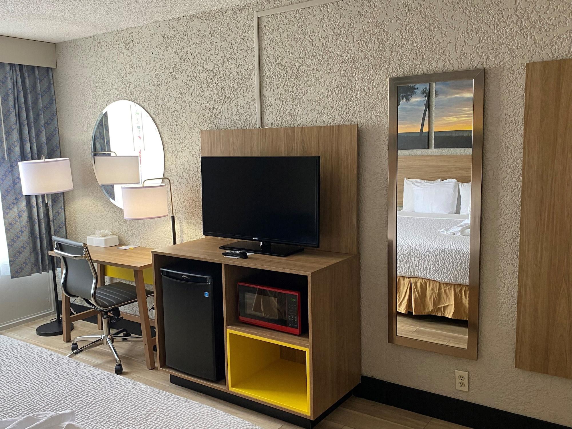 Days Inn By Wyndham Fort Pierce Midtown Екстериор снимка