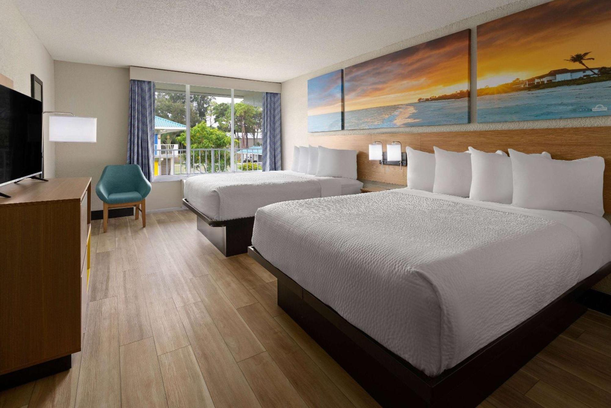 Days Inn By Wyndham Fort Pierce Midtown Екстериор снимка